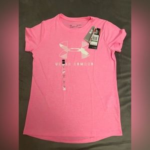 Girls Under Armour pink tee
